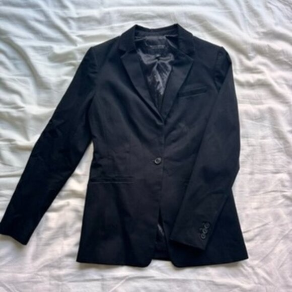 Banana Republic Long and Lean Blazer, Size 2 - Picture 1 of 2